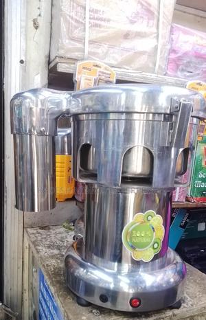 New Commercial Juicer Machine A2000 - thumbnail 2