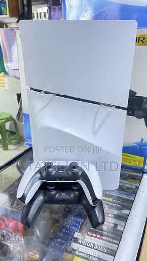 Pyastation 5 Ex Uk 2 Controllers - thumbnail 2