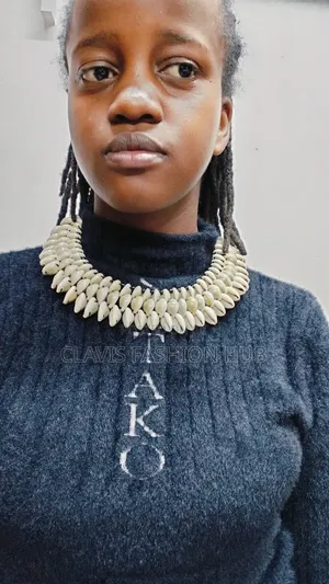 Smart Cowrie Shell Charm Necklace for Females