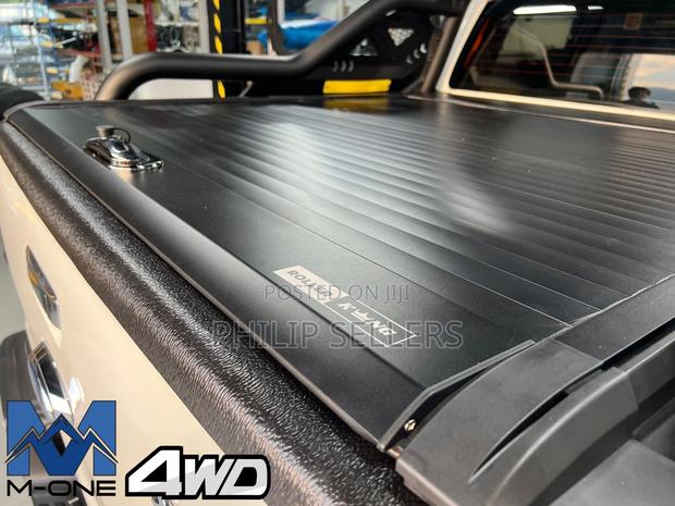 Force 4wd Manual Roller Shutter - main view