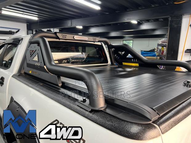 Force 4wd Manual Roller Shutter - thumbnail 3