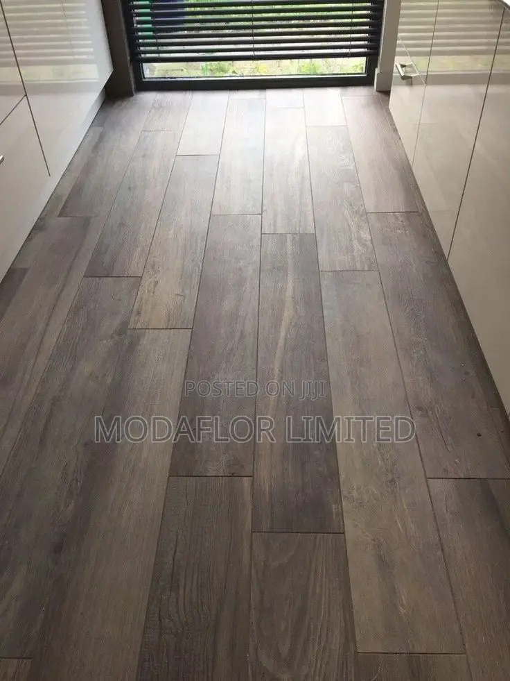 “Flawless Fix” of Vinyl Dry Back Flooring Planks