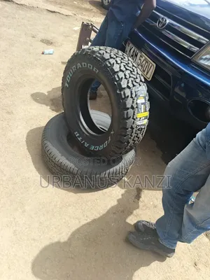 235/75r15 Pick Up Tyre