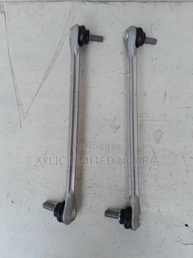 Mercedes W212 Front Stabilizer Links - main view