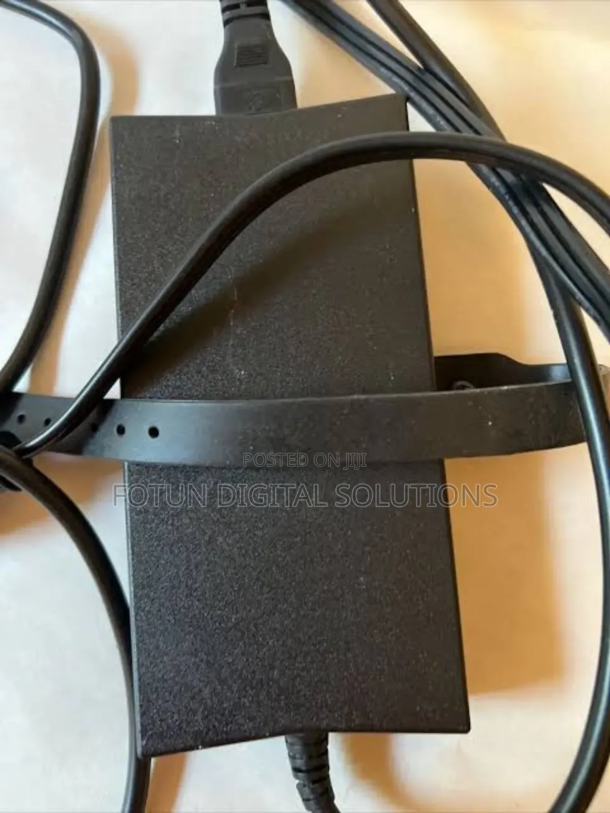 Dell Typec Charger–Reliable Power Supply for Usb-C Laptops