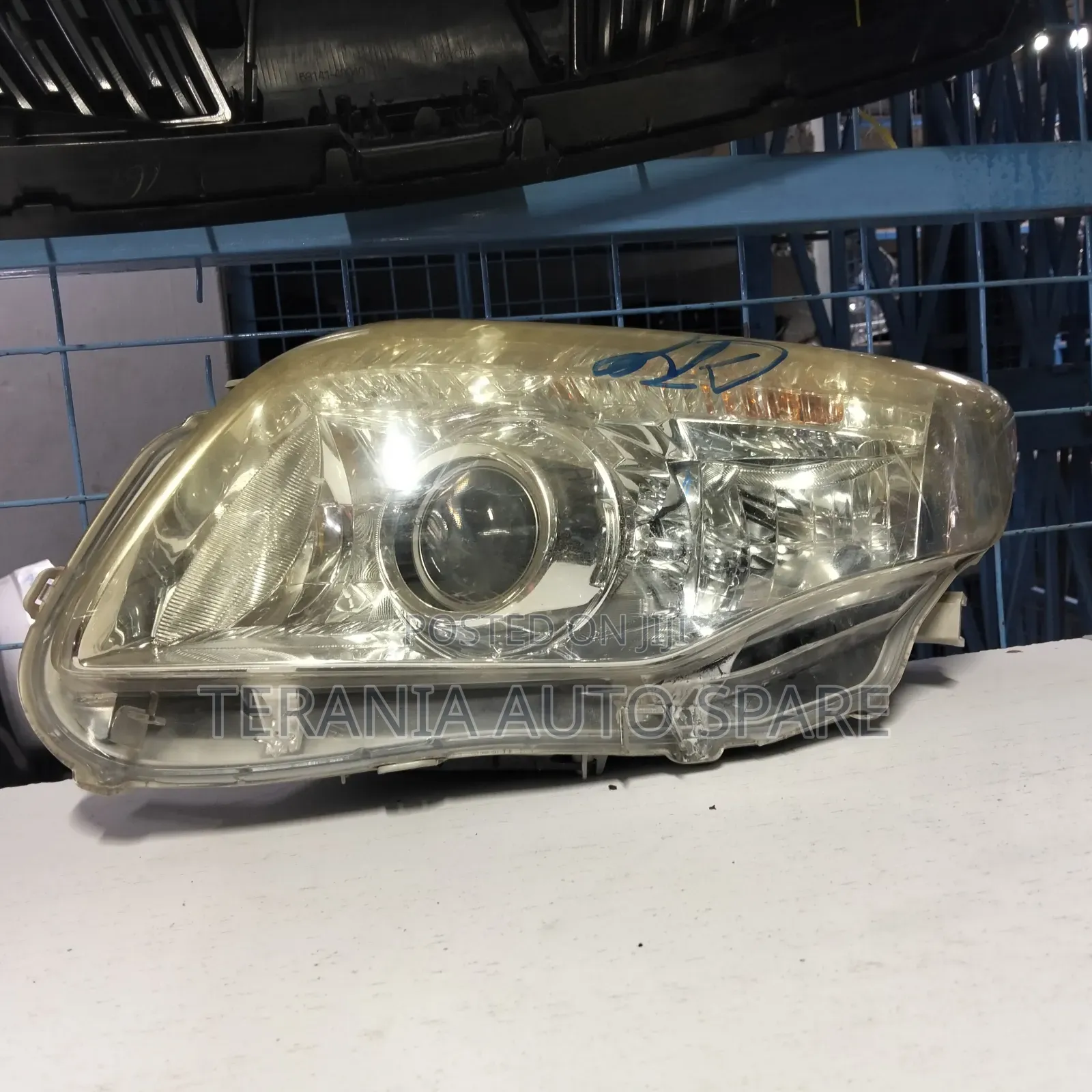 Fielder 2010 Headlight