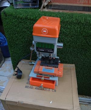 Heavy Duty 368a Key Cutting Machine - main view