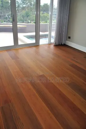 “Flat-Out Fantastic” With Dryback Vinyl Flooring Planks