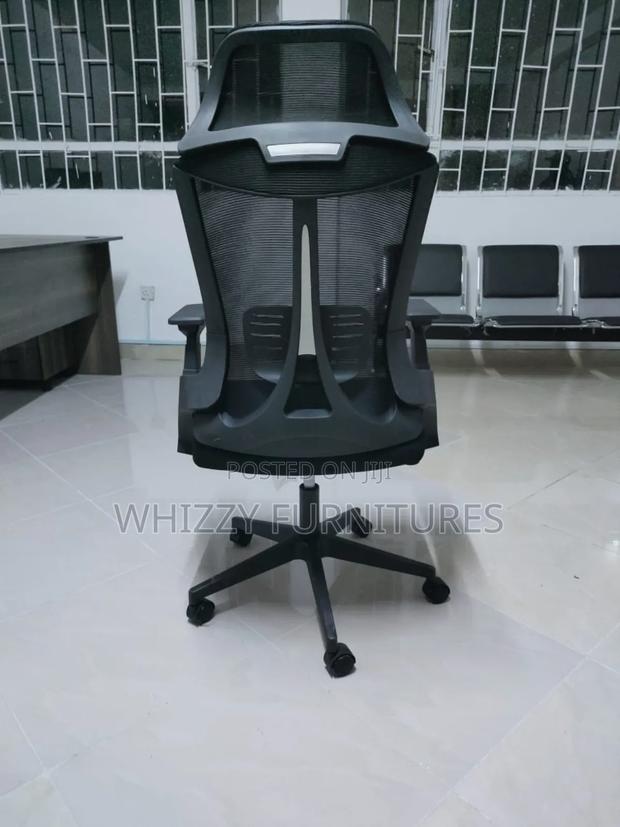 Adjastable Office Chair - thumbnail 2