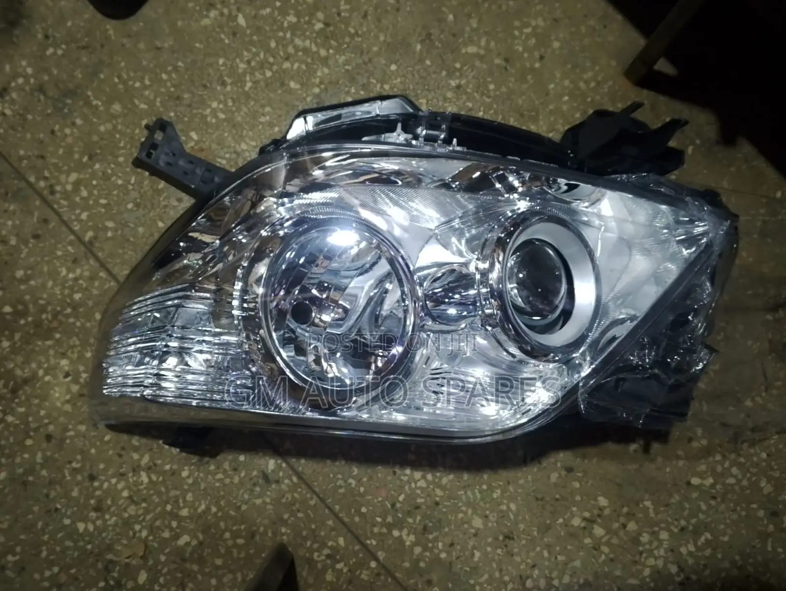 Toyota Prado 2010 Head Light