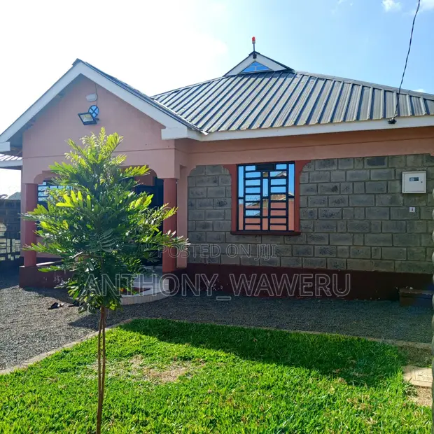 3bdrm Bungalow in Tola-Ngoigwa, Witeithie for sale