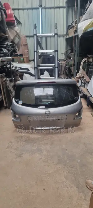 Nissan Dualis Rear Hood/Boot