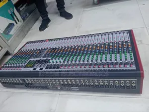 Allen and Heath 32 Channels Plain Mixer
