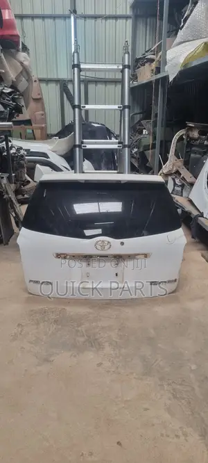 Toyota Corolla Fielder Rear Hood/Boot