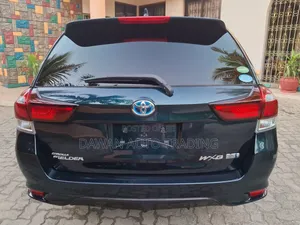 Toyota Corolla Fielder 2018 Black
