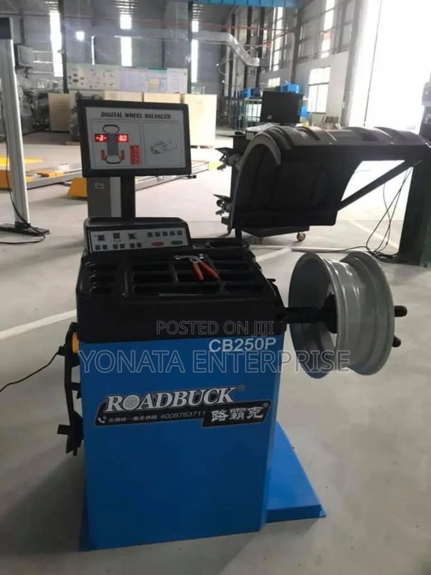 Roadbuck Wheel Balancer 250p - main view