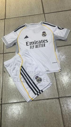 Real Madrid Home Kids Jersey 25/26. - thumbnail 2