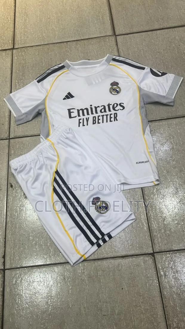 Real Madrid Home Kids Jersey 25/26. - main view