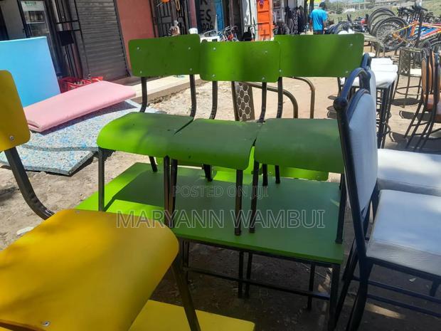 Pp1 and Pp2 Chairs and Tables - thumbnail 2
