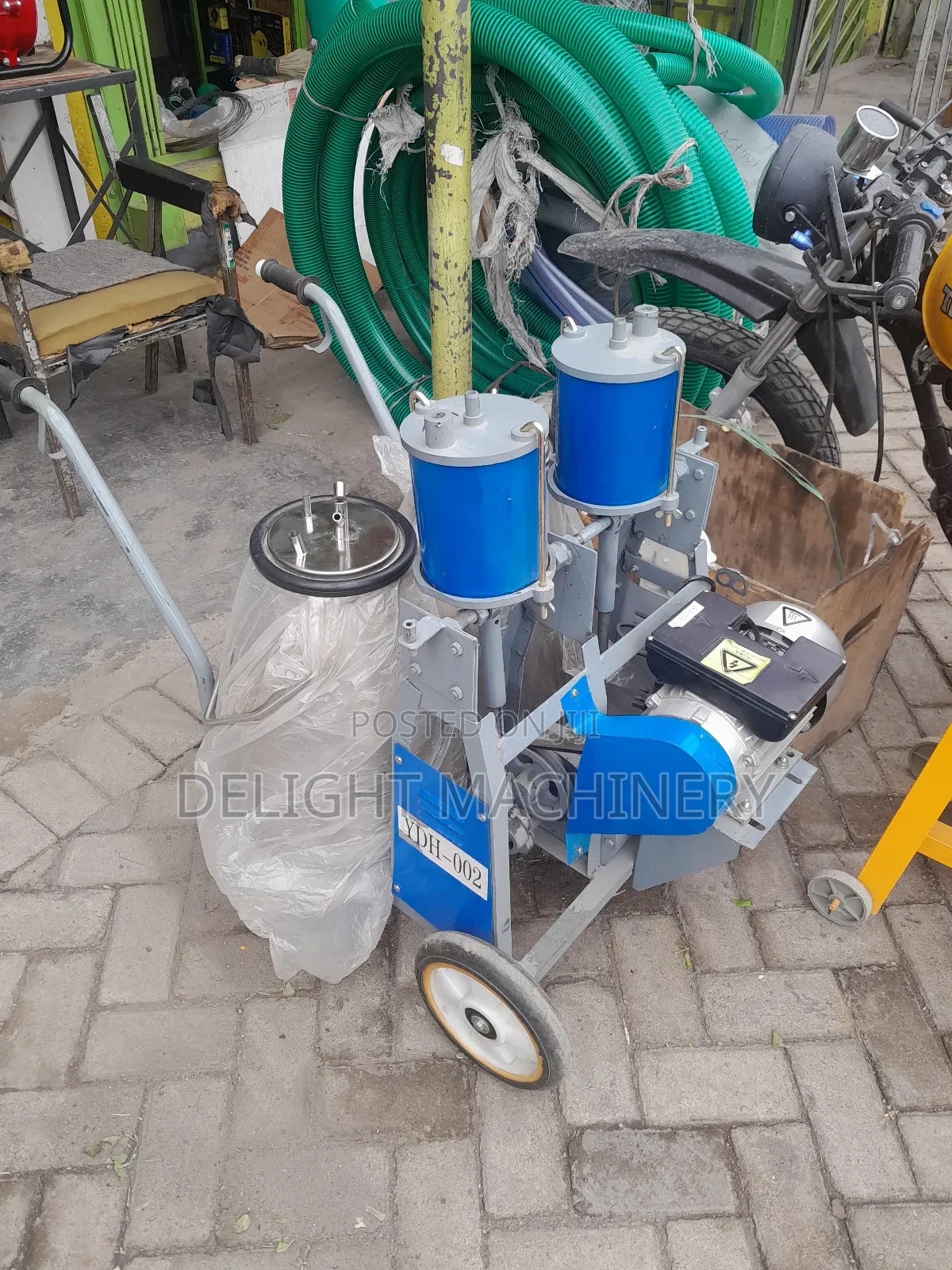 Double Milking Machine