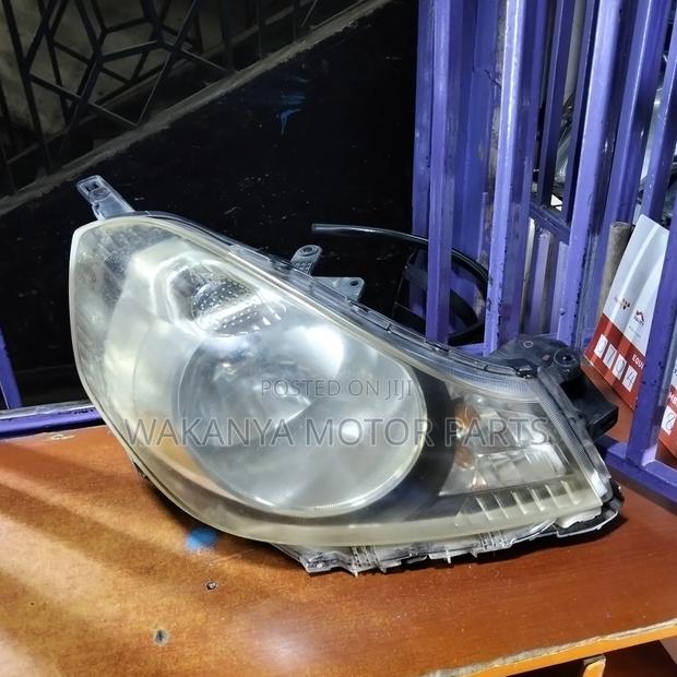 Nissan Wingroad Ad Head Lamp, Original Ex Japan