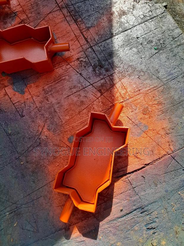 Cabro Moulds