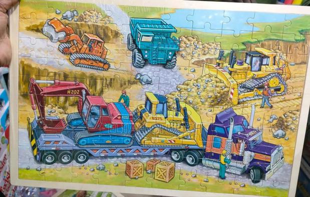 100-Piece Wooden Jigsaw Puzzle - thumbnail 4