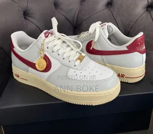 *Airforce 1 Custom*
Sizes 39-45
 at 3800