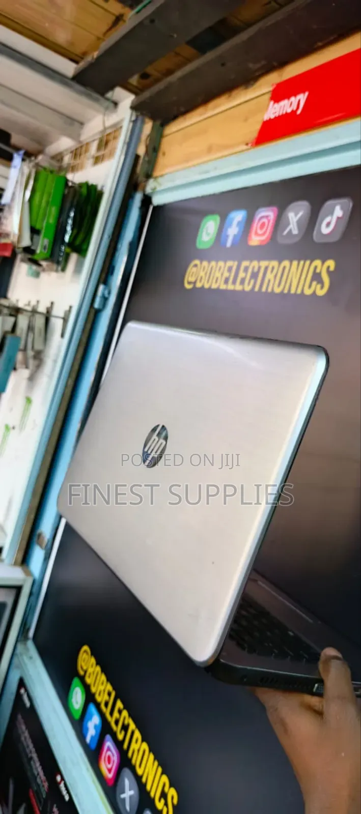 Laptop HP 15-Dw1197nia 4GB Intel Core I3 HDD+SSD 500GB