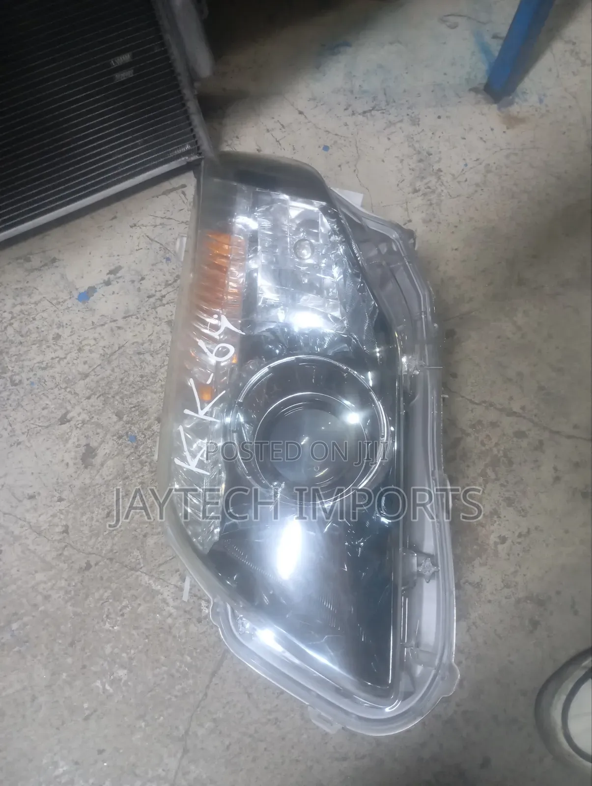Fielder 141 Xenon Headlight