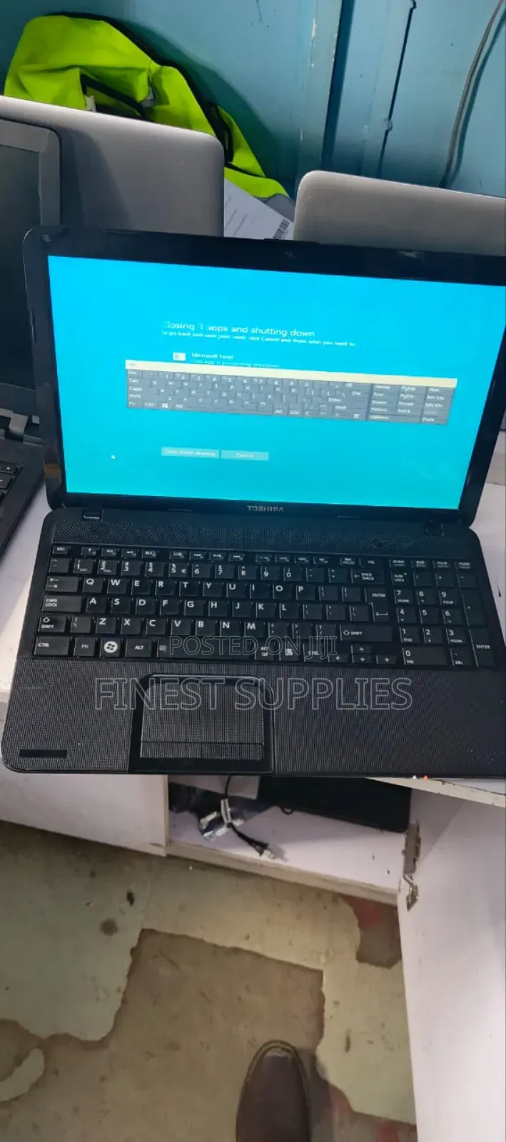 Laptop Toshiba Satellite C55 4GB Intel Core I3 HDD+SSD 320GB