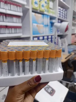 Blood Collecting Yellow Tube