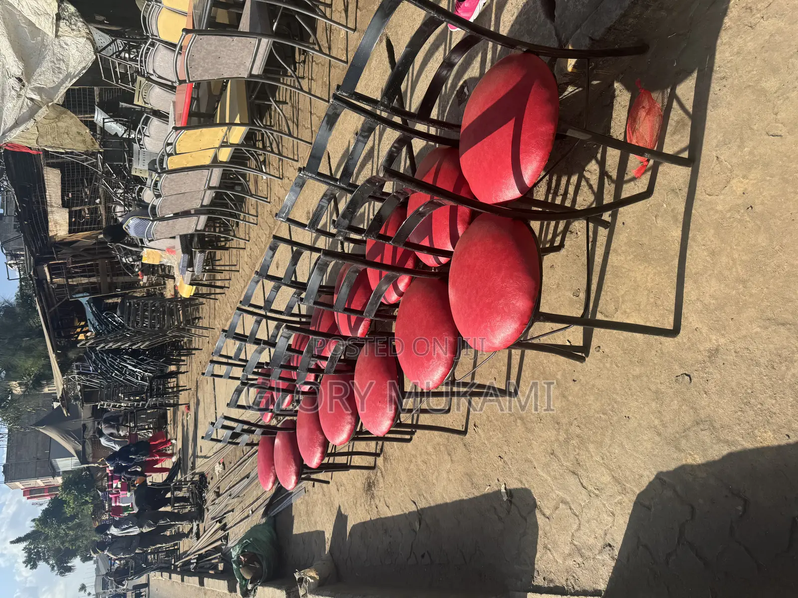Restaurant And Bar Low Flats Chairs
