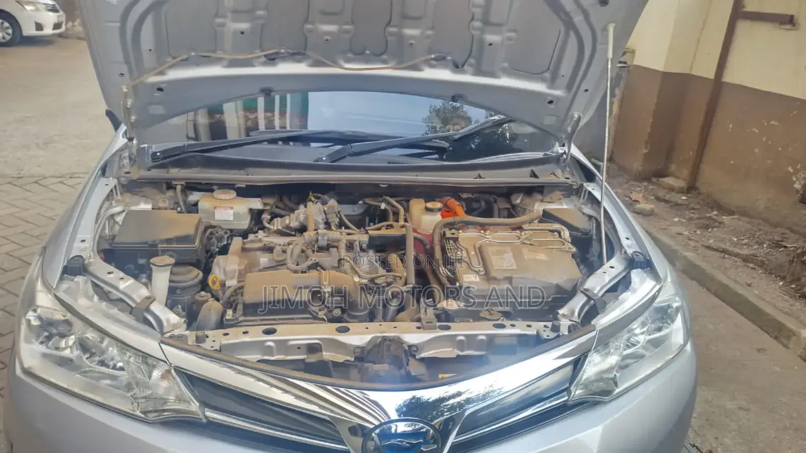 Toyota Corolla Fielder 2018 Silver