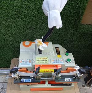 Highly Reliable Key Cutting Machine Defu 100e - main view