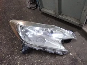 Nissan Note E12 (2012/13/14) Non Xenon Head Lamp. Ex Japan
