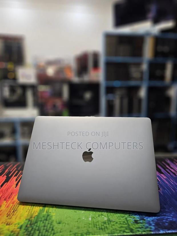 Laptop Apple MacBook Pro 2019 16GB Intel Core i7 SSD 512GB - thumbnail 2