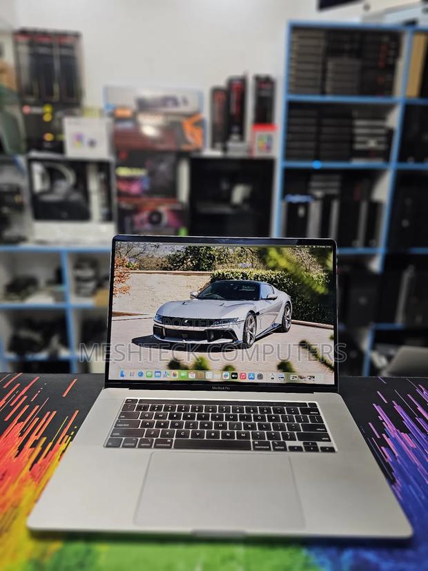 Laptop Apple MacBook Pro 2019 16GB Intel Core i7 SSD 512GB - thumbnail 3