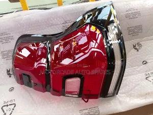 Landcruiser Prado Fj 150 2017/2018 Taillight Lens