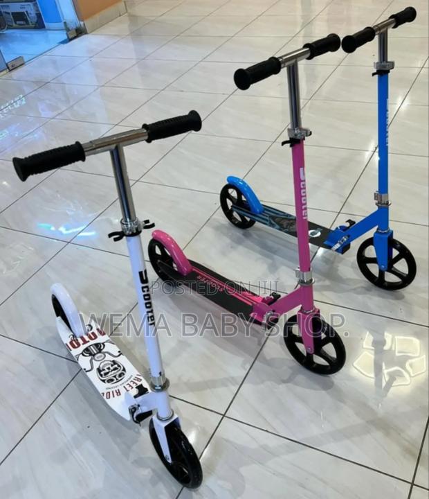 2 Wheel Scooter (7+) (With Hand Brakes) - thumbnail 4