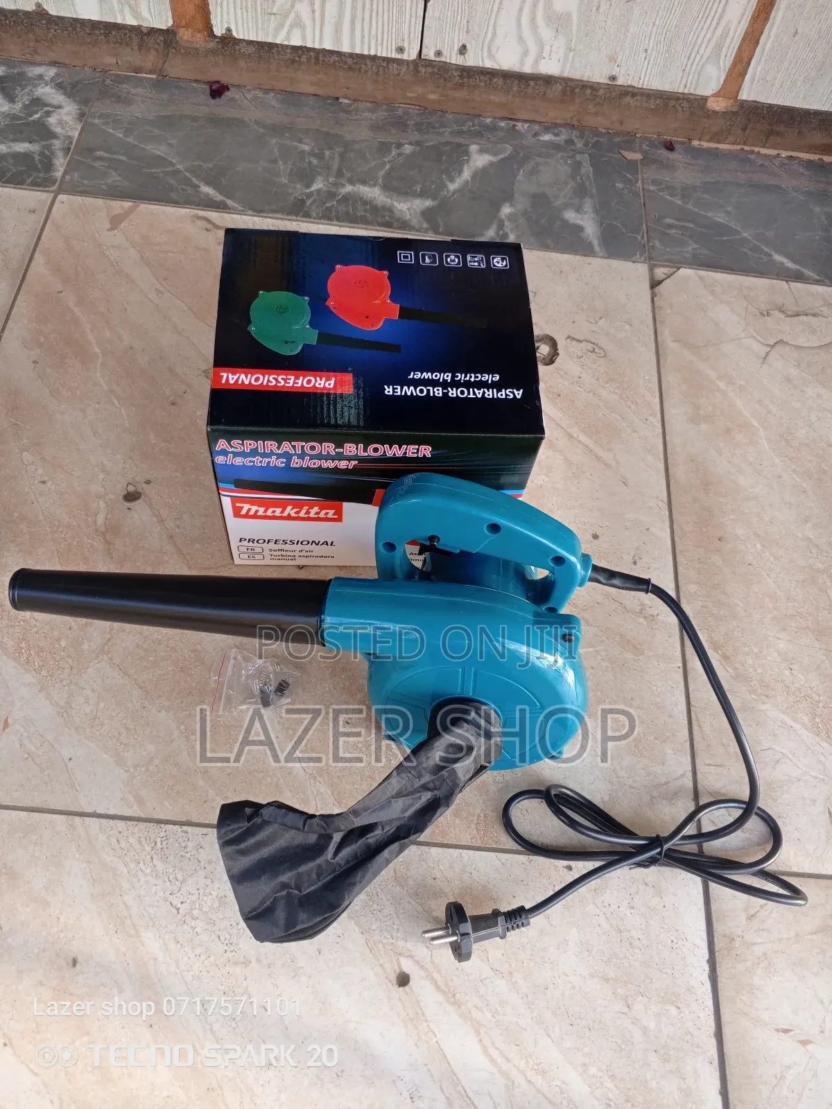 Makita Electric Air Blower
