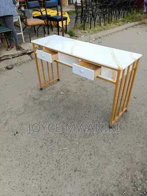 Nail Table 4 Seater With Marble White and Gold 