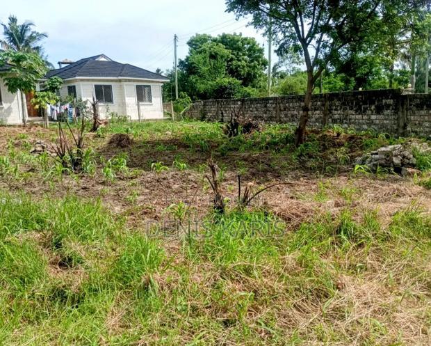 Plot for Sale 40*80 at Utange. - main view