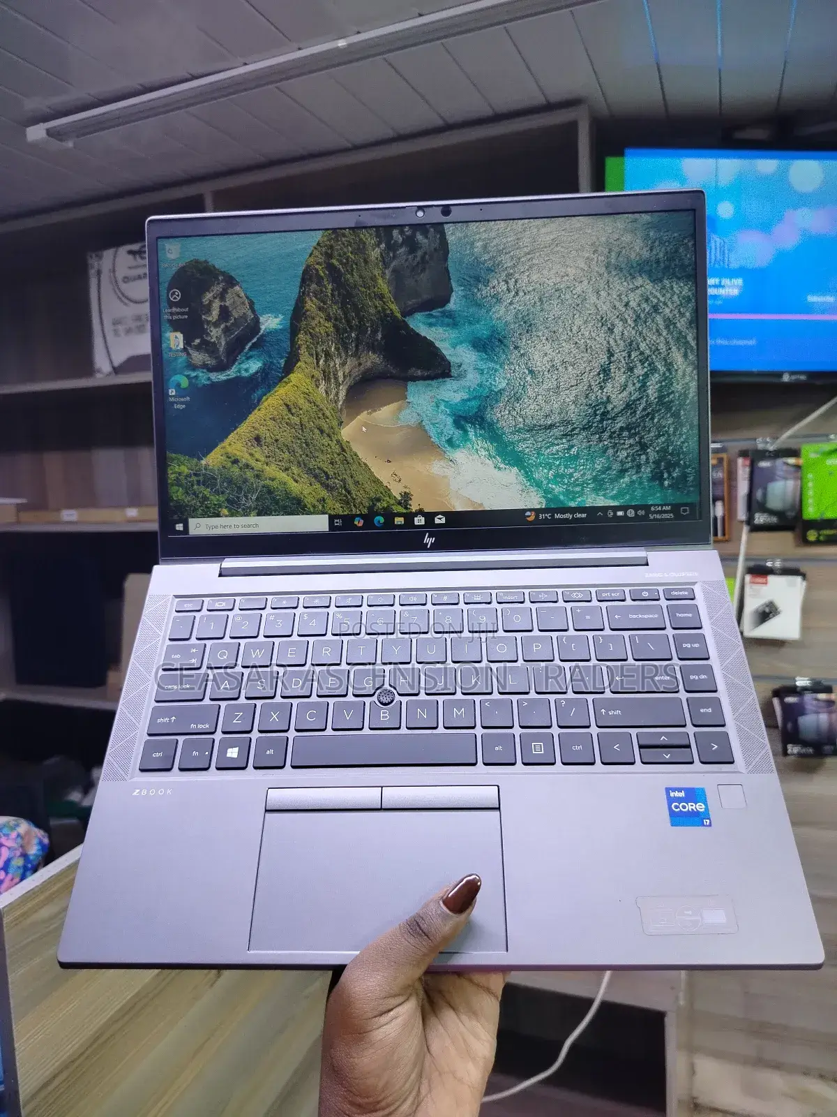 Laptop HP ZBook Firefly G8 16GB Intel Core I7 SSD 512GB