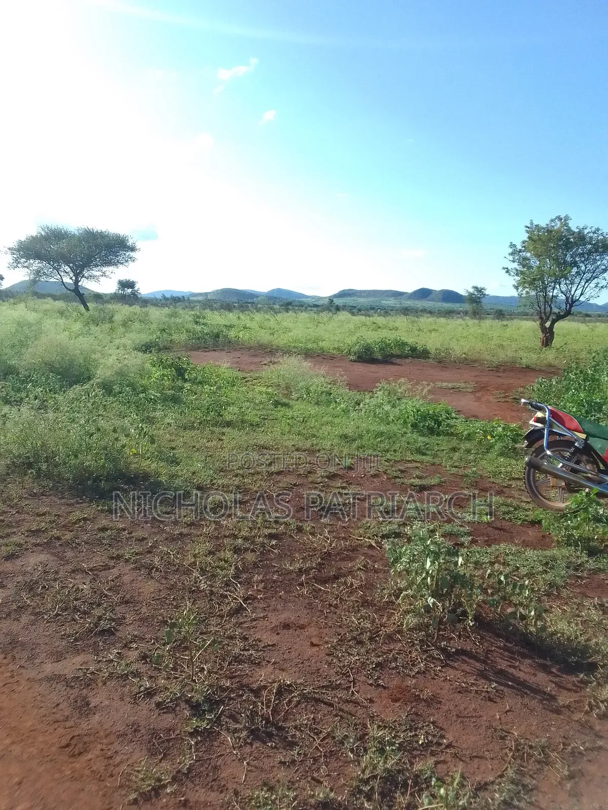 10 Acre Emali Nguu Selling at Per Acre