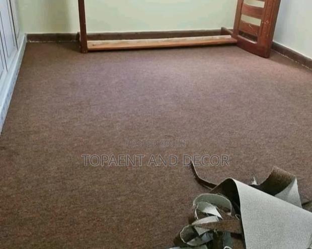 Easy to Lay and Install Brown Room Wall to Wall Carpet