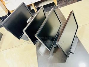 Dell 19 Inches Wide - main view