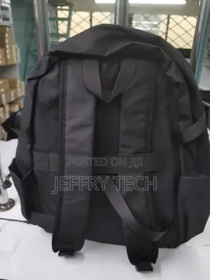 Men's Plain Water-Proof Wear-Resistant Nylon Zipper Backpack