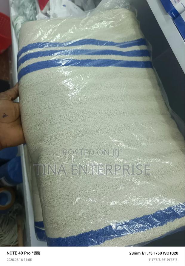 Counterpart/Hospital Blankets - main view