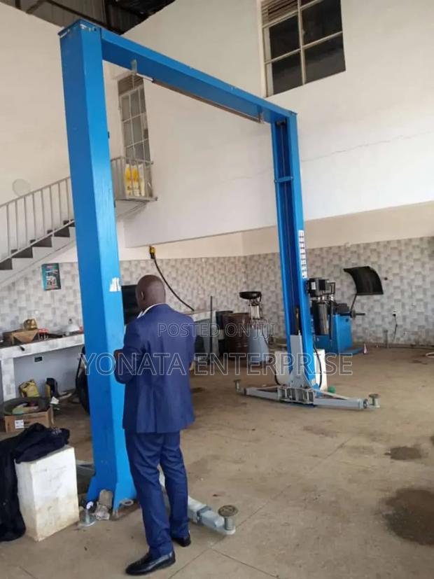 Garage 2 Post Car Lift - main view